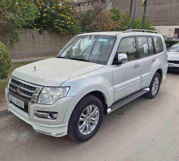 للبيع فقط
السلام عليكم 
باجيرو حبتور راس الارنب بلاص موديل 2019 مكفولة كفالة عامة ماشية 55 الف حقيقي السيارة فول مواصفات  8 ايرباك علامات ذهبية محرك 3800  ترايش كروم لدات نهاري ويل 18 زراك لايت ولايت زنون كشنات جلد وكهرباء دمام سستم صوت ٧ راكب كشن الخلفي تجوات طوال لحاية بلاديه تبريد امامي خلفي وثلاجه وسطية حساسات وحاكيه بلوتوث السياره مكفولة كفاله عامة من صبغ من بارد غراض الشركة كله موجوده ارضيات طفاية طبابه مثلث سويجات ٢ رقمها اربيل بسمي تحويل مباشر هزه فحص سنويه كله جديد للاتصال ***********  مكاني بغداد
