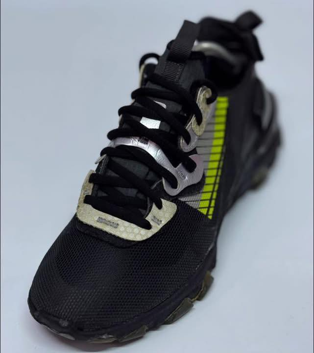 حذاء NIKE اورجينال نضافة 100‎%‎

قياس : 40
طول القدم : 25

———————————————-

يوجد توصيل 🚚 ( بغداد - محافظات العراق )

☎️رقم الهاتف : ***********

للحجز - دايركت
