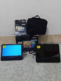 شاشتين سيارة • DVD فلاش ميموري • يشحن بس معطل