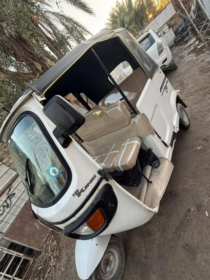 السلام عليكم تكتك للبيع موديل 21 رقم وسنويه تحويل يوم كفاله السعر 6 ونص وبي مجال العنوان بغداد بياع شهداء ***********
