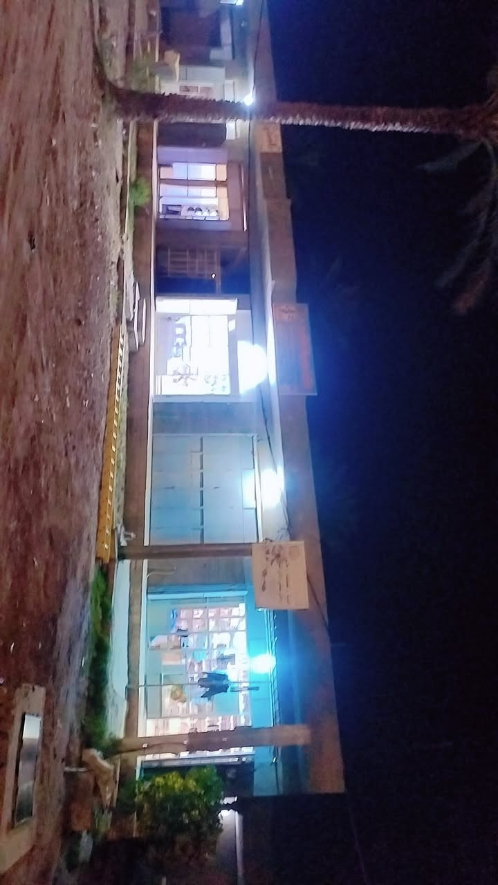 يوجد محلات للايجار مقابيل البعيعو السايد الثاني 
محلات للايجار


**إذا كنت صاحب هذا الإعلان وتريد حذفه لأي سبب، رجاءا أرسل رسالة إلى الدعم الفني**