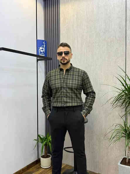 😎 ....قميص صيني مبطن درجه اولى ....😎                            🇹🇷خليك انيق ومرتب🇹🇷 
((قطعه مبطنه ))دافئى  يفوووووتكم 
القياسات 
‏(-m_ l_xl_xxl_xxxl)علما ان القميص داخل مبطن موهير اصلي اصلي وليس تجاري العنوان:كوت نهاية شارع الزهراء الرئيسي قرب ابو علي الكهربائي ازياء جنتل مان***********واتساب***********
