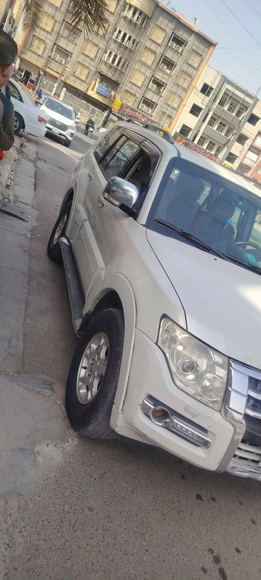 مكلفة بالنشر..باجيرو ٢٠٠٩ خليجي حبتور بيها صبغ قطعتين جماليه السعر ١٣٨ ورقه وبي مجال حجم المكينة ٦ إسكندر الرقم بغداد 
مكان السيارة بغداد الزعفرانية الاتصال عل الرقم ***********
