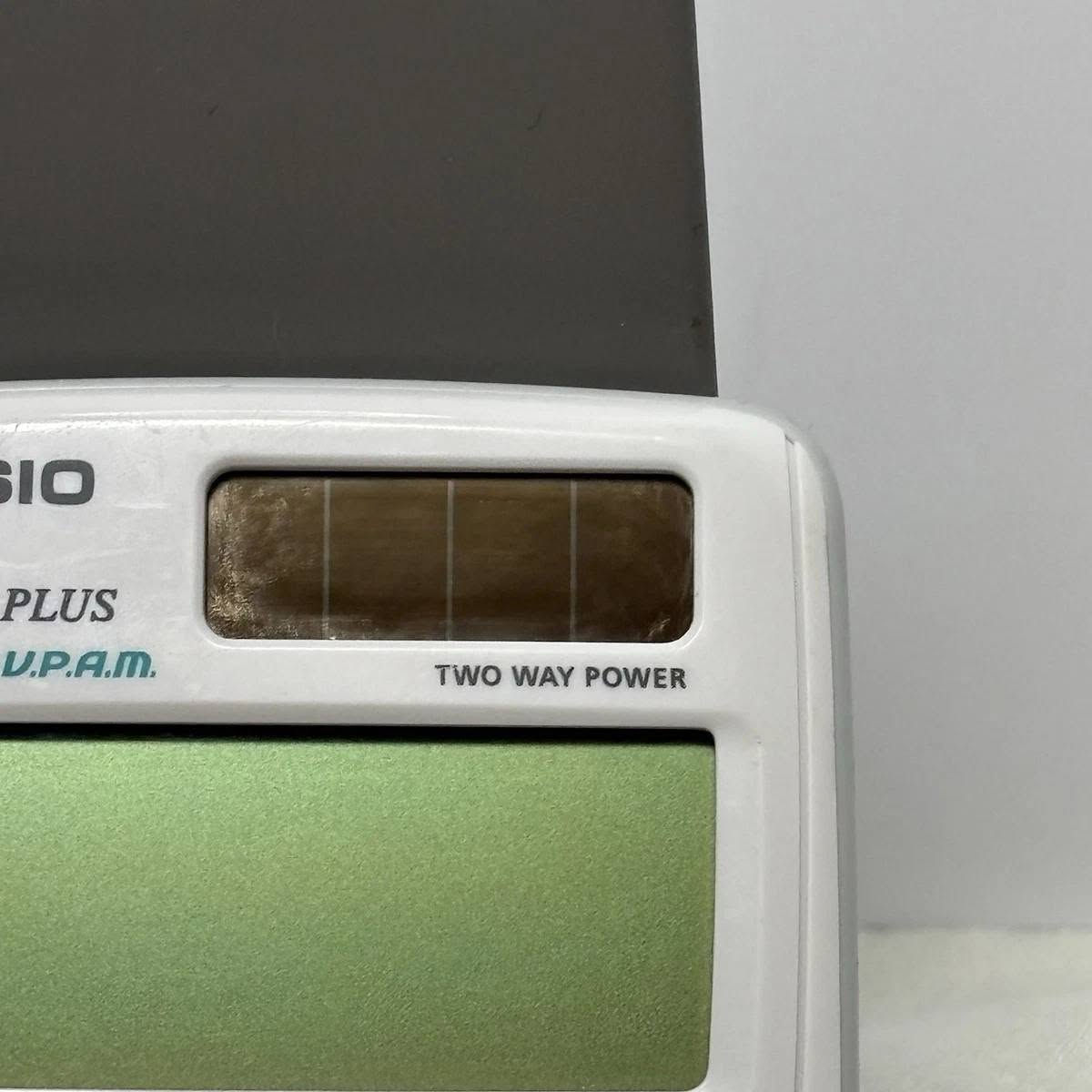 آلة حاسبة علمية من نوع Casio fx-85GT PLUS تتميز بلونها الأبيض وتصميمها الذي يعرض المعادلات بشكل طبيعي.تحتوي على 260 وظيفة مختلفة للعمليات الحسابية والهندسية.تعمل بالطاقة الشمسية بالإضافة إلى البطارية، وهي مناسبة جداً للاستخدام المدرسي والجامعي


**إذا كنت صاحب هذا الإعلان وتريد حذفه لأي سبب، رجاءا أرسل رسالة إلى الدعم الفني**