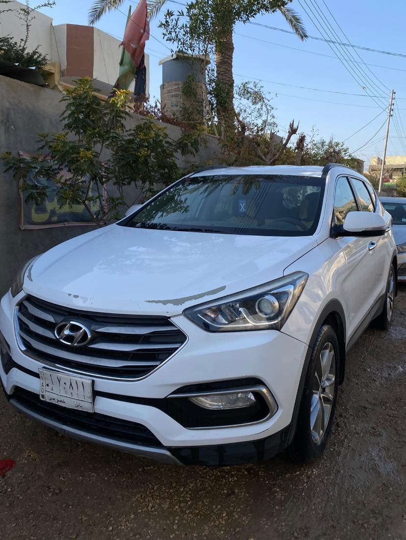 سنتافي خليجي 2016
محرك ٢٤٠٠ دوش 
مواصفات : ٧ راكب ،  ٣ قطع تبريد ، كشنات جلد ، مري جانبية كهربائية ، كرسي السائق كهربائي، شاشة صغيرة لمس ، كاميرا وحساسات خلفية 
السيارة نظيفة بدون ضربة وصبغ بيها فقط بارد مكانين صغار وتكشير بالبنيد مبين بالصور  
ماشية ١٨٠ الف كيلومتر 
السعر ١٦٨ وبيها مجال قليل 
مكانها بابل المركز 
***********
