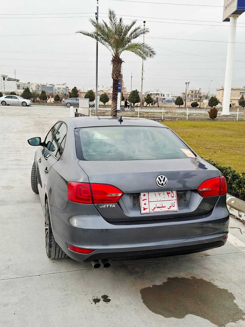 جيته مؤديل 2013براوه ي دوبه ي تازه داخل بوو سه ياره كه سفره مواسه فات سلايت 3گير حاسه كاميره شاشه گه وره سوكان ڤؤليؤم ئاوينه كاره باي ئاوينه ئيشاره ت سپري دانه به زيوه.گيرو. مه  كينه نه كراوه ته وه بؤياخي نيه ته نيا شوين براوه كاني  چوار تاي نوي له ژيره سعر 58وه ره قه  شوين  چوار قورنه ژماره ي موبايل ***********يان*********** رانية, السليمانية
