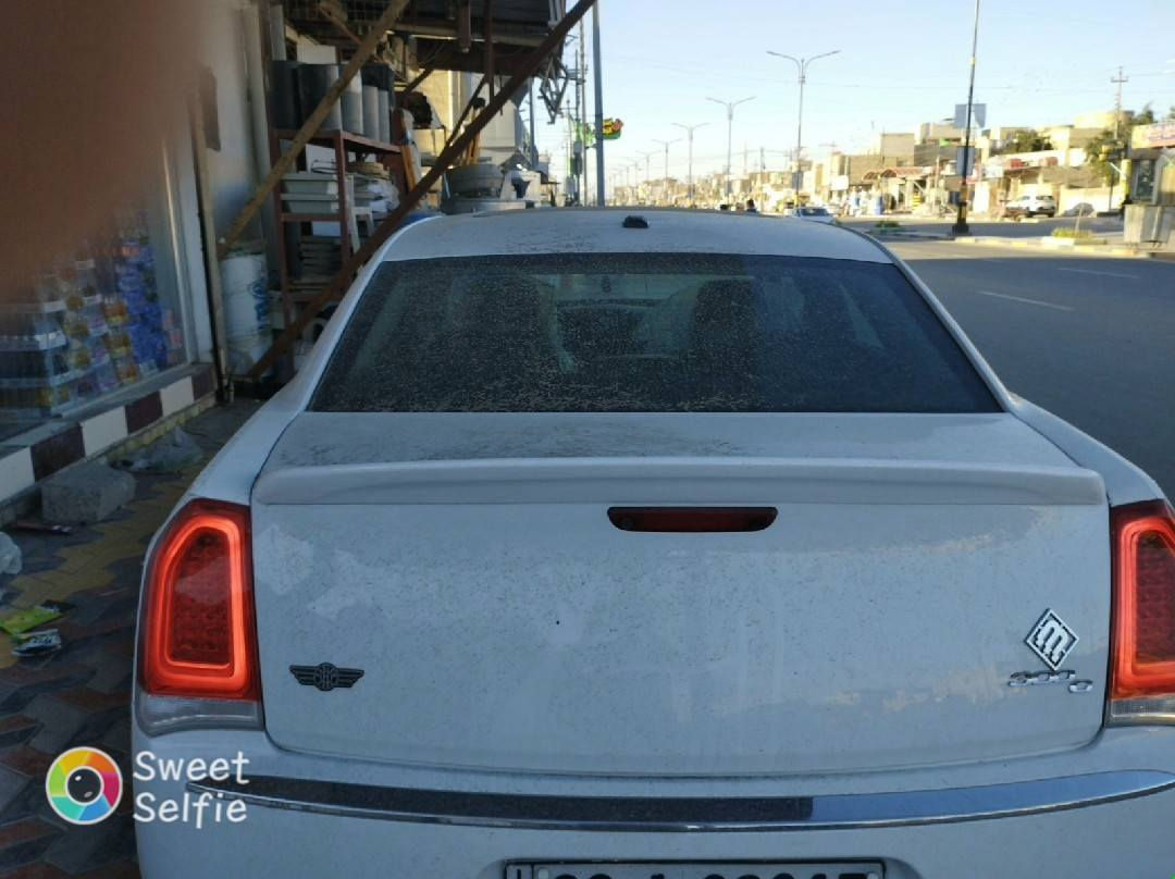 السلام عليكم كرايسلر اوباما ٢٠١٥ كندي مكفوله كفاله عامه من الضربه السياره بعدها بحاله الوكاله جديده بمعنه الكلمه ماشيه140 رقم اربيل باسمي تريد وكاله تريد تحويل محرك 3.6

مواصفات سياره فول
داخل اسود 

سقف بنرامه فتحتين
ويل ١٨ مكسيكي 
لايت عدسات زنون
شاشه كبيره + كامره خلفي 
نظام صوت الباين  
العنوان ميسان ***********
