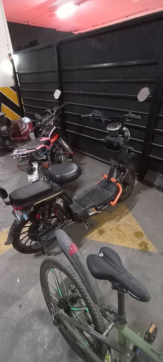 بايسكل كهربائي كبير للبيع 
*********** أربيل, العراق
