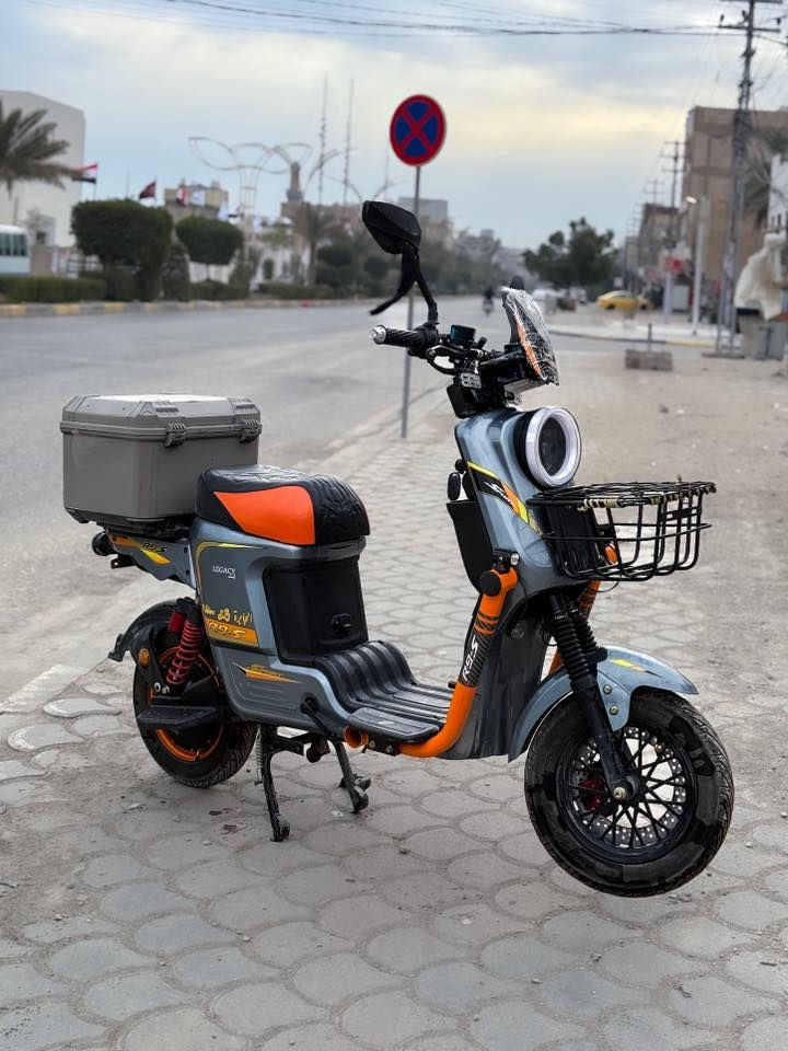 سلام عليكم
دراجة شحن للبيع 
نوع R9s
دراجة نظيفه صار شهر من مشتريها
ملفها 2000 حقيقي
4 سرعات
5 بطاريات
نظام الرجوع للخلف R
اشارة جانبيه+ دبل اشاره
اضائه ليليه عالي وناصي
شاشة كبيره تطلعلك كل تفاصيل الدراجة
تشتغل بالبصمه والمفتاح والكارت
بريكات هايدروليك كبار امامي وخلفي
سرعتها بالشاشه 100 الحقيقي 50km
حاطلها صندوك خلفي تريد تشيله ترجع الكشن الخلفي تريد تبقي ثنينهن يصيرن
مكانها كربلاء 
سعرها 400 الف
واتساب ***********
