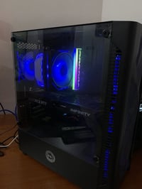 تجميعة للبيع صارلي شهرين من جمعتها المواصفات :   CPU: AMD RYZEN 5 5600...