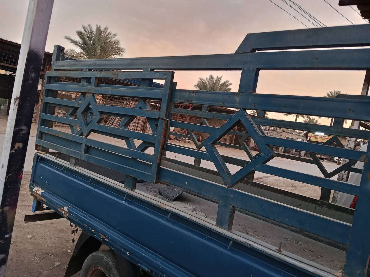 سلام عليكم محجر للبيع سعر 275بي مجال مكاني تاجي منشأ نصر زمله حمدي *********** اكورك بي واتساب إذا محصلتني ع خط ***********
