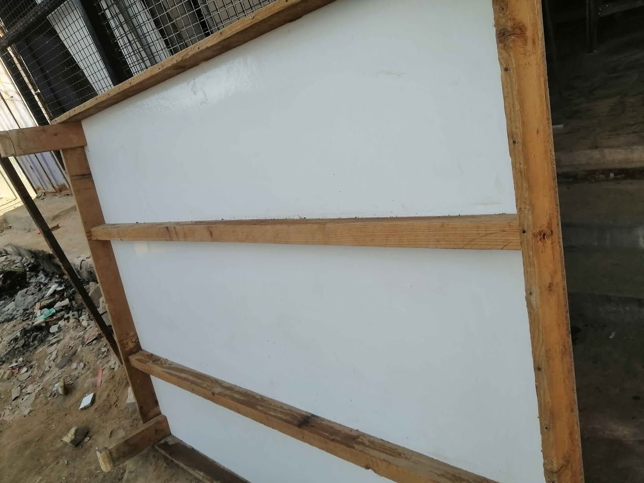 سلام عليكم من رخصة الادمن تخت جربايه نفرين سعره ٦٠ مكانه كربلاء قريب شارع الحافظ عمود قياسه ١٩٤ سنتم طول وعرض ١٥٣ الرجاء اقرةء المنشور الاتصال على الرقم *********** *********** العنوان كربلاء, العراق
