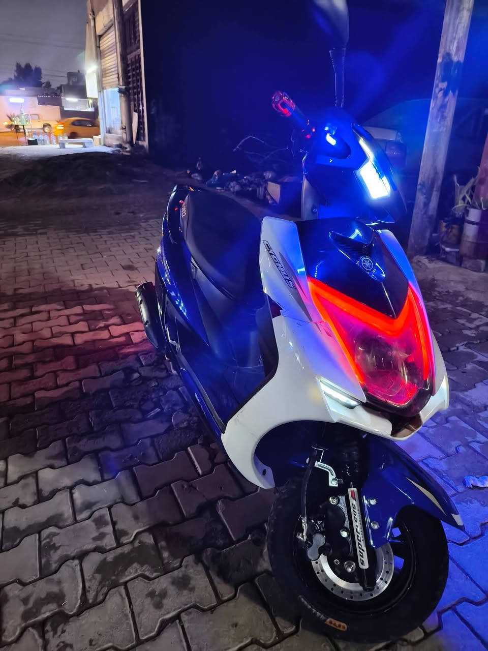 ماكس سكنس ياباني
كلها بلاد 
ماشيه 6000 

دراجه حلوة حيل 

بدون نقص 

محرك بلادي مامفتوح 

سلف هندر شغال

السعر 600 وبيها مجال الموشراي لايكسر بيها 

متواجد فيس


**إذا كنت صاحب هذا الإعلان وتريد حذفه لأي سبب، رجاءا أرسل رسالة إلى الدعم الفني**