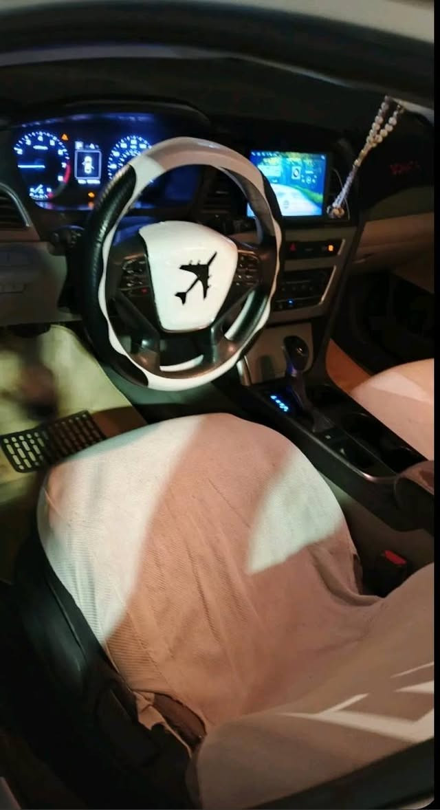 سلام عليكم سوناتا موديل 2016  وارد امريكي محرك 2400 حادثه جاملغ وبنيد والبنيد ماله ما مدل نفسه بس مرجعينه على البارد مكينه وكير كفاله السياره بئسمي شرط التحويل رقم نكليزي تريد شقال ثلج السعر 123 وبيه مجال مكاني بصره مناوي لجم رقمي ***********
