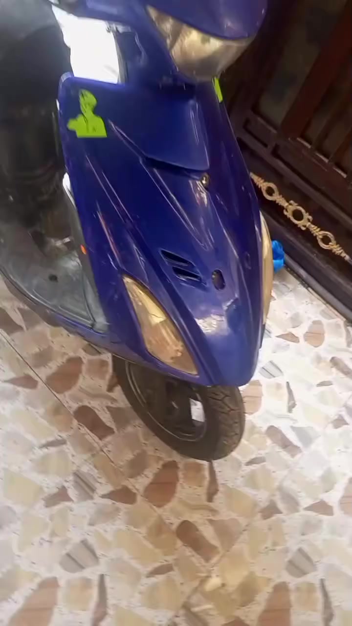 للبيع 
ادرس............ 👈ماليزي

محرك............ 👈شغال

لاتنقيص 🫧.. ولاتبخير 💨

هندر... 📏👈شغال

سلف 🛟... 👈شغال

هورن.... 🔔.. 👈شغال

اشاير لايت... 🚦🔦💡.. شغالات

كفرات... 👈نظاف شوفة عينك 👀

الدراجة 🛵 متروكة 

السعر 🤑 180

التفاصيل ذكرتها كلها ابيعلك.... 👈حديد

الشراي يتصل ***********

الشراي.. 💵💸 فقط 👈يتصل ☎️📞

الماتفيدة.... 👈يعبر 🚕المنشور
