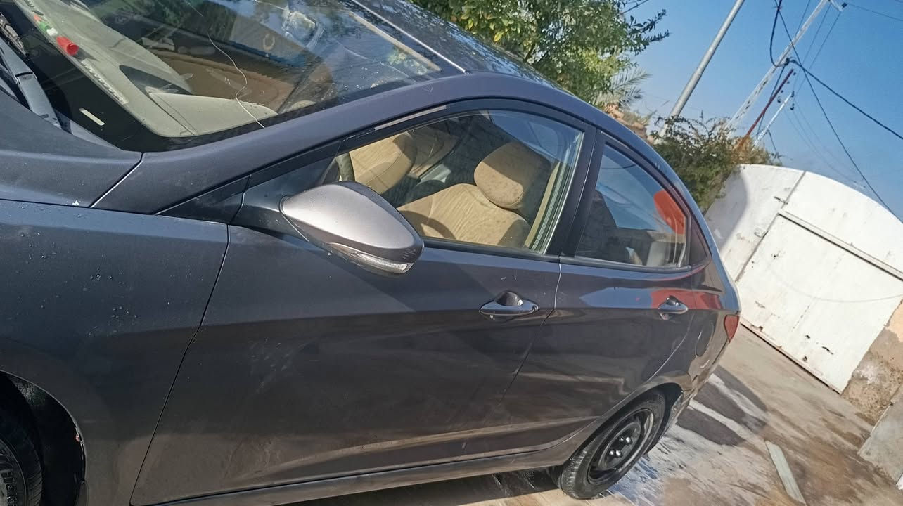 سلام عليكم اكسنت للبيع
موديل 15 

كفاله عامه وارد خليجي

كير ومحرك خير من الله 1600

تبريد فول 

تخم تاير 

السياره
 كامله مكمله 

السعر 95

التواصل *********** رقم الهاتف
