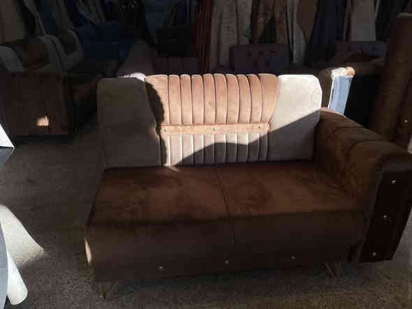 ️ معمل الإيطالية للأثاث
بيتك جديد ومتحيّر شتاخذ؟
تعال يمّنه وخلّيه علينه ✨

وفّرنا إلكم تخم مرتب بسعر 350 بس!
والتوصيل مجّاني لحد باب بيتك 🚚

🛋️ تفاصيل التخم:
✔️ 4 قطع
✔️ كل قطعة 120
✔️ قطعتين بيهن يدات
✔️ ويا زاوية
✔️ شغل نظيف وخامات قويّة

📍 الموصل – باب جديد – يم نادي الفتوى

📞 ***********
