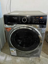 للبيع غسالة ملابس LG شرط الشغل والنضافة 10.5كيلو 07827181060واتساب