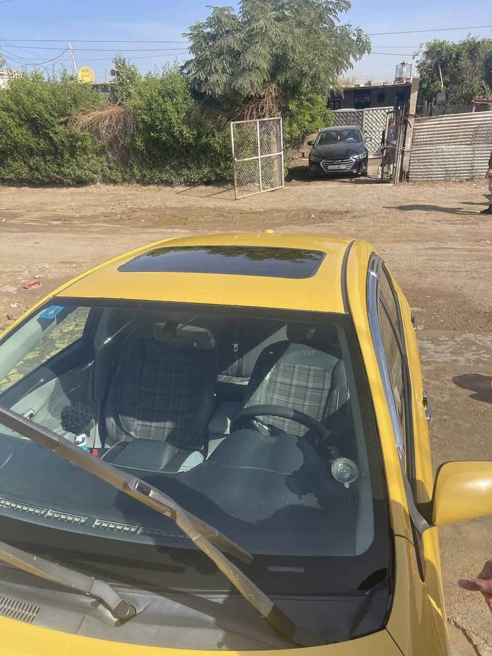 السلام عليكم كورلا 2011للبيع وارد أمريكي السعر 115$وبيها مجال السيارة احله من الصوره اخوان مامتواجد ع فيس الرقم  ***********العنوان بغداد ابو غريب
