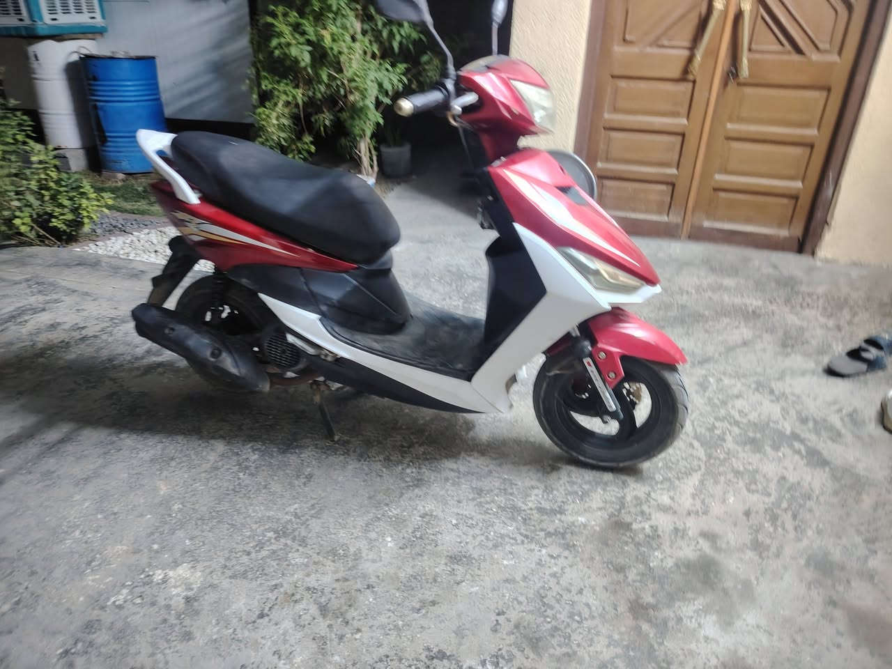 سلام عليكم من رخصة الادمن دراجة fs للبيع موديل 2020 fs150 السعر 200 مكان سدة الهندية للأستفسار  الاتصال على هذا الرقم ***********
