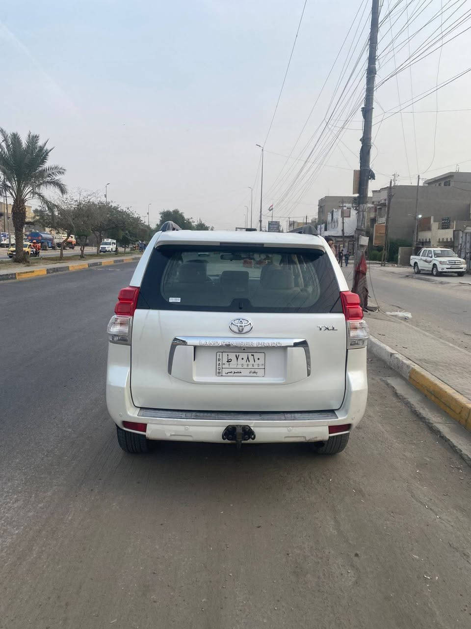 برادو 2011 خليجي مكفوله كفالة عامة لا ضربه ولا صبغ فقط بارد في جاملغ الامامي لون ابيض لؤلؤي
السعر 195$وبيه مجال حك جيه بسمي شخصيآ
مواصفات نص فول مكينه ٢٧٠٠ شاشه كبيره اندرويد تبريد لمس ثلاجه داخليه مري شفط تحكم ستيرن كامره خلفيه نضام ايكو اقتصاد بانزين مانع الانزلاق حساسات خلفيه اشاير بلمري ٧ راكب ٣قطع تبريد فورويل درايف داخل بيجي وبيها مواصفات اكثر سياره ماشيه ٢٨٦ سياره رقم بغداد جديد هزه وفحص جدد سنويه ٢٠٣٠ تحويل ثاني يوم عنوان بغداد 
للستفسار ***********
