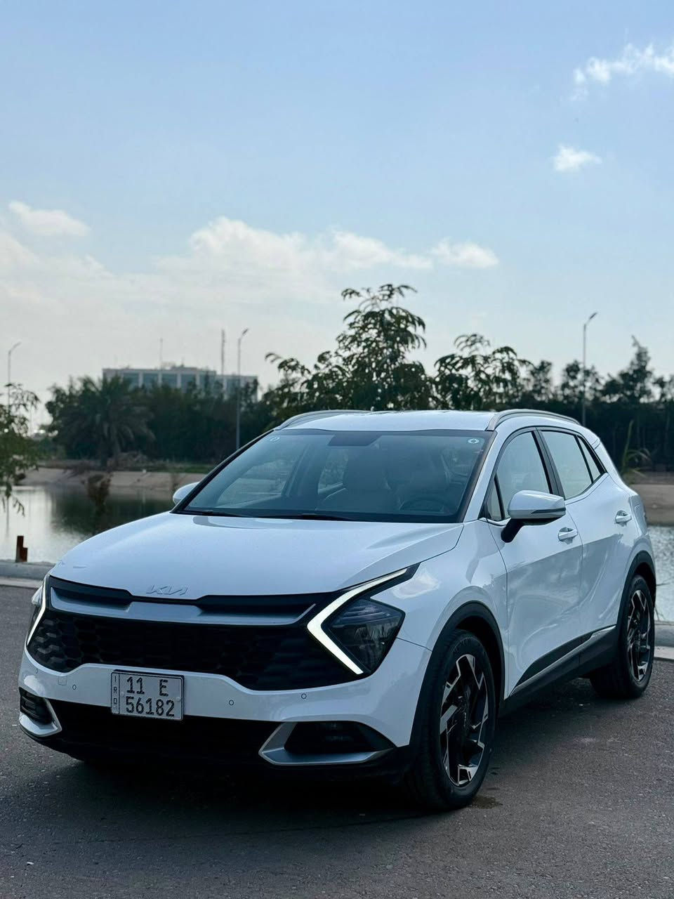 السلام وعليكم للبيع سبورتج 2024 خليجي مكفولة كفاله عامه
من البارد ولفتح جديده بعده زيرو  
فول مواصفات من عده البونراما 
السيارة ماشية (14) الف حقيقي
كراسي كهرباء وتدفئة جنطة كهرباء مود درايف حساس امامي وخلفي كاميرا تبريد شاشه وبيانو اوتو هولد ويل 19 كروم محرك 2000 اقتصادي مري شفط وترحيب اضاءه لد  زنون نزول منحدرات شاحن لاسلكي تحكم ستيرن وتدفئه
وبعد بيه هواي مواصفات 
السياره بعده بريحة الشركة تجي وشوف بعينك وسونار كدامك بل منشور رقم بغداد الجديد تحويل ثاني يوم 
السعر (219) وبية مجال 
مكان السيارة بغداد الرصافه
الاتصال ***********
