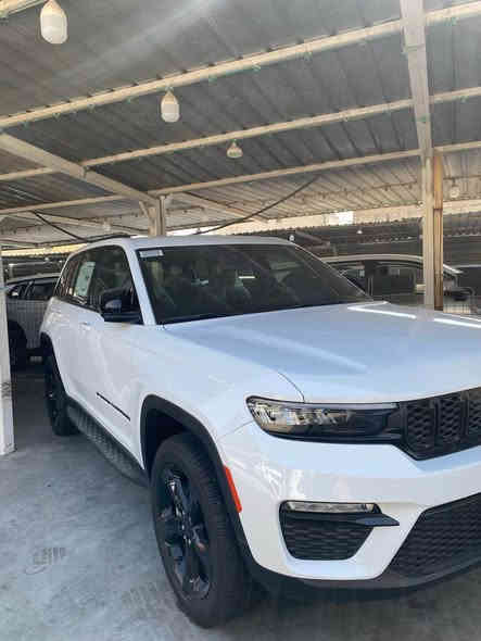 سلام عليكم 

جيب كرانـد شيروكي التيتيود  بلاك ادشن
موديل 2024
ضمان شركه هارلم 
معرض خيرات بغداد المركزي بغداد الوزيرية مقابل المجمع العلمي 
الاستفسار 
ابو تماره ***********
حسن *********** بغداد
