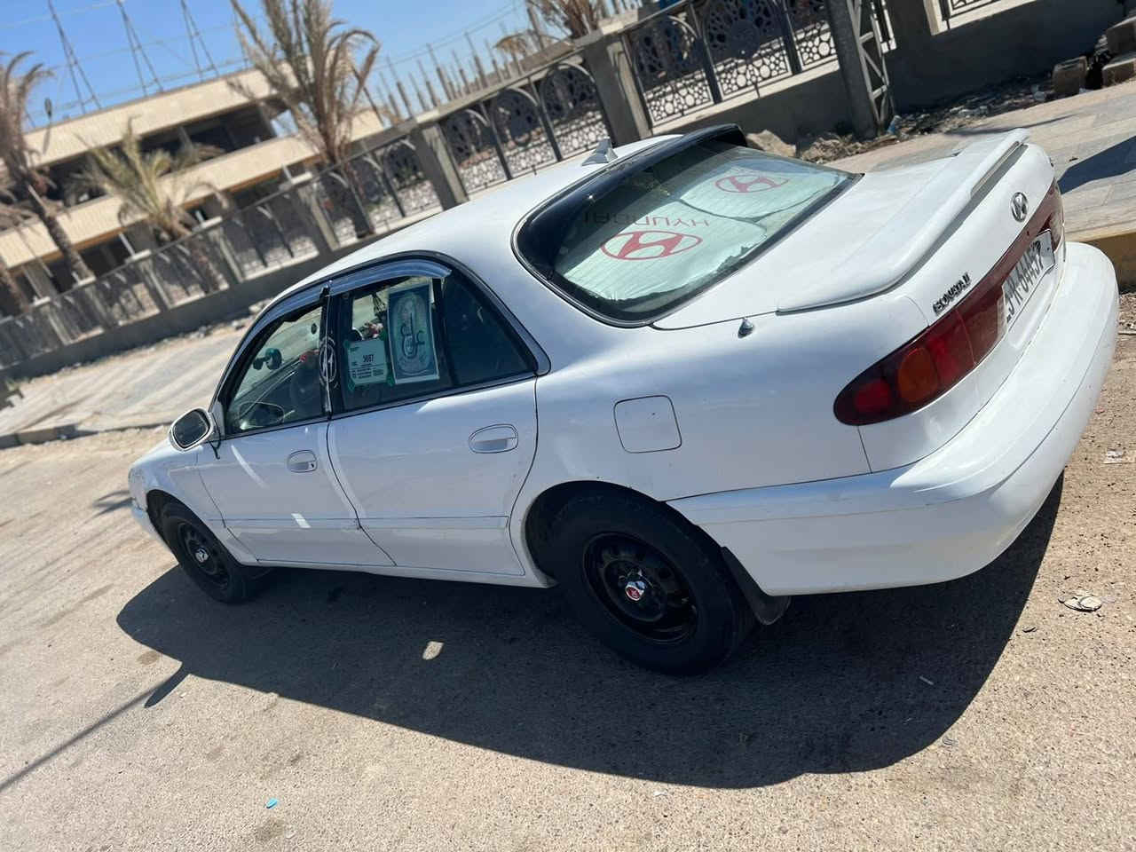 مكلف بل نشر 
سلام عليكم 
سوناته موديل 1995 مكفوله من ضربه محرك كير مكفول تبريد تدفئه كله شغال بيه قطع صبغ 
كير عادي رقم نكليزي ويل اسود 
سعر / 53 بيه مجال 
رقم صاحبه 📞 ***********
مكان سياره ديالئ
