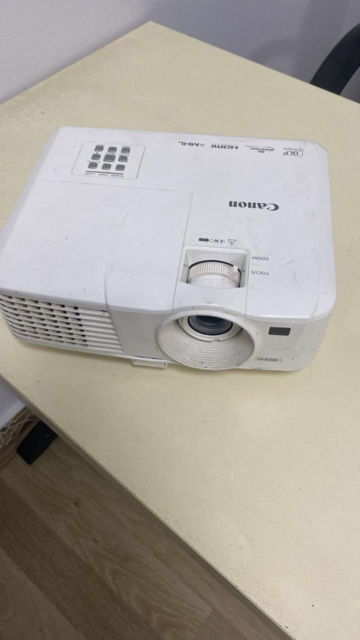 Canon LV-X320 projector
بروجيكتور كانون 
استخدام خفيف 
مطلوب ٨٥٠٠


**إذا كنت صاحب هذا الإعلان وتريد حذفه لأي سبب، رجاءا أرسل رسالة إلى الدعم الفني**