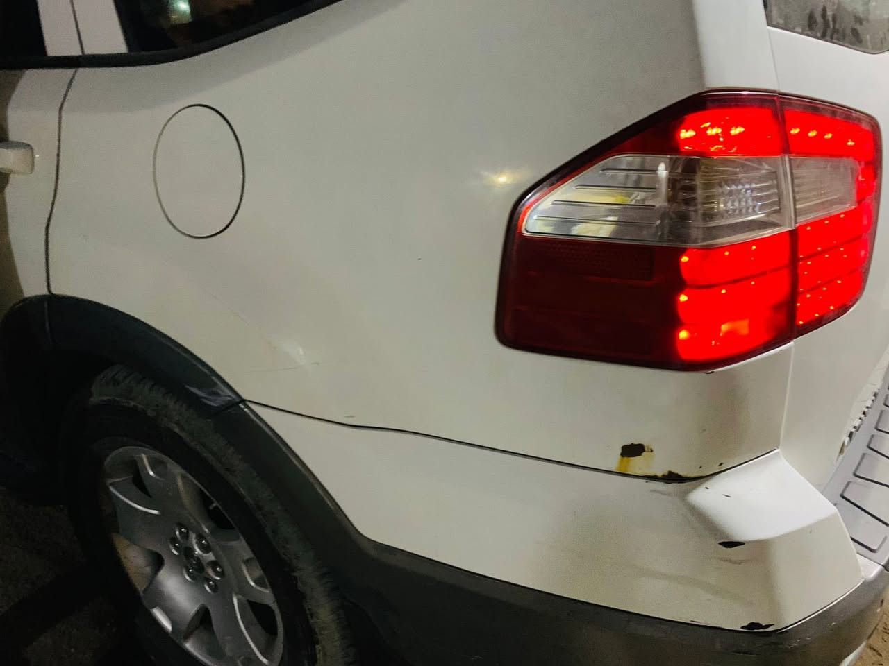 كيا مهافي ٢٠١١ خليجي
٧راكب ٣ قطع تبريد 

٦ ستندر

بصمه جنطه شفط 

مري قلاب 

استيرن كهرباء 

كراسي كهرباء

وبيهه ظربه جاملغ ايمن بصيط وجملغ خلفي يم بانزين هم طخه خفيف وسونار يحكم 

رقم بغداد 

رقم هاتف *********** 

سعر ١٣٥ 

@@@@
