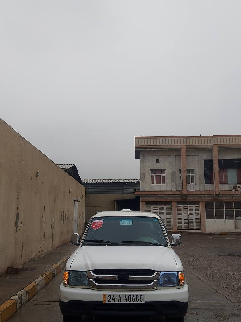 بيكم دير موديل 2011 رقم وسنوي جديد 
كير ومحرك وكهرباءيا كلها جديد 
بي سبخ جملخ الساءق  وجملخ الخلفي 
بدون داخلي سعر 68$ ومجال 
رقم واتساب *********** الرطبة, الأنبار
