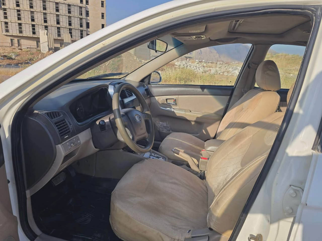 كياسيراتؤ ٢٠٠٨
گير مةكينة بةشةرت
دةبل گير
تةبريد لةسةرسويچ
سلايد
ساغة موسوبراوةنيية
مةنةفيست وةكالةو ئةوراقى داخل بونى گومرگ
كارةباى مةزبووت

*********** رانية, السليمانية

