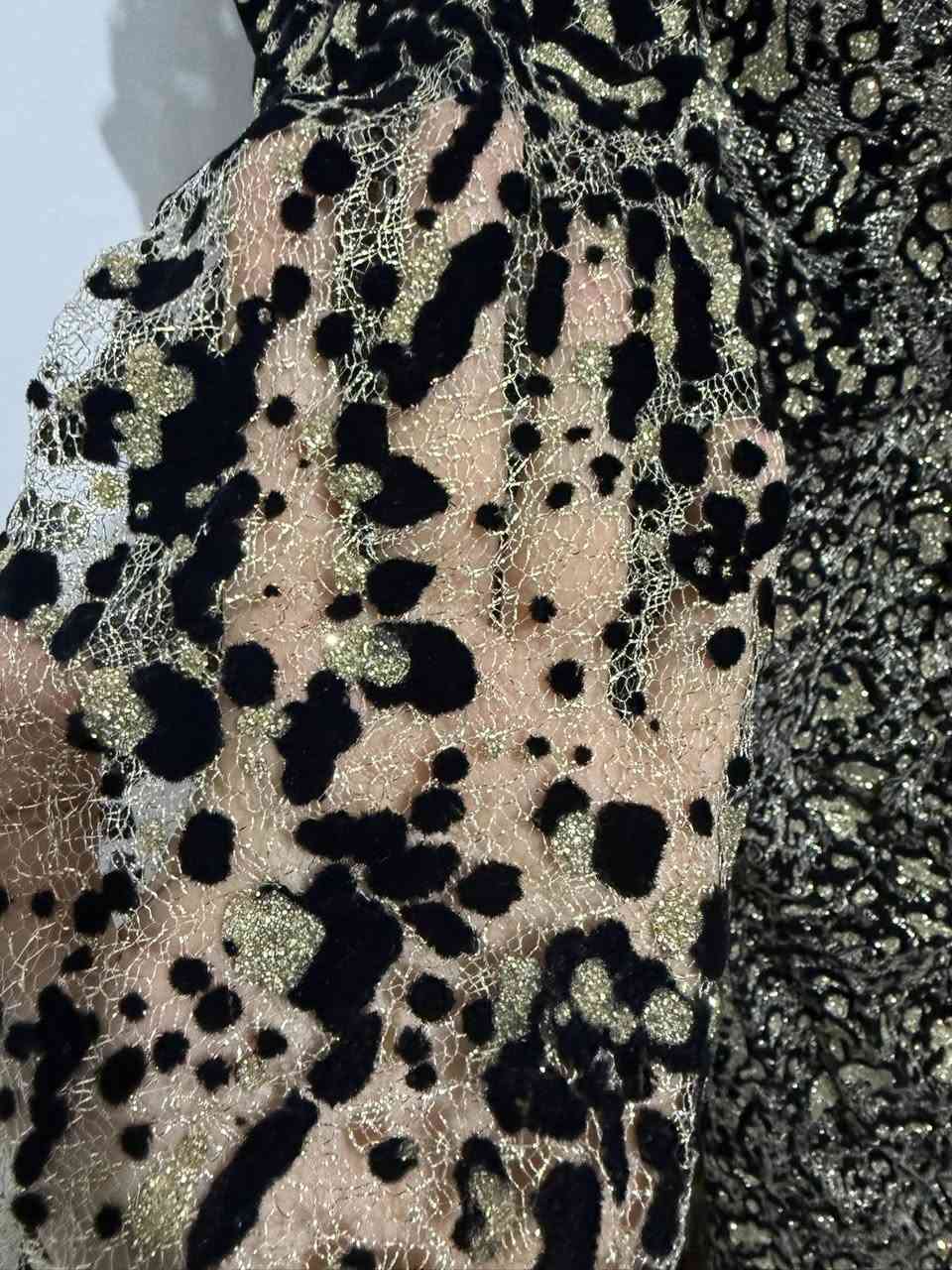 السلام عليكم
فستان تايكر
قياس 42 
فستان واضح الردن شفافة ولكن الفستان بي بطانة وبي جاكة لف
اريدة ب20 
مكاني بغداد وتوصيل لكل مكان


**إذا كنت صاحب هذا الإعلان وتريد حذفه لأي سبب، رجاءا أرسل رسالة إلى الدعم الفني**