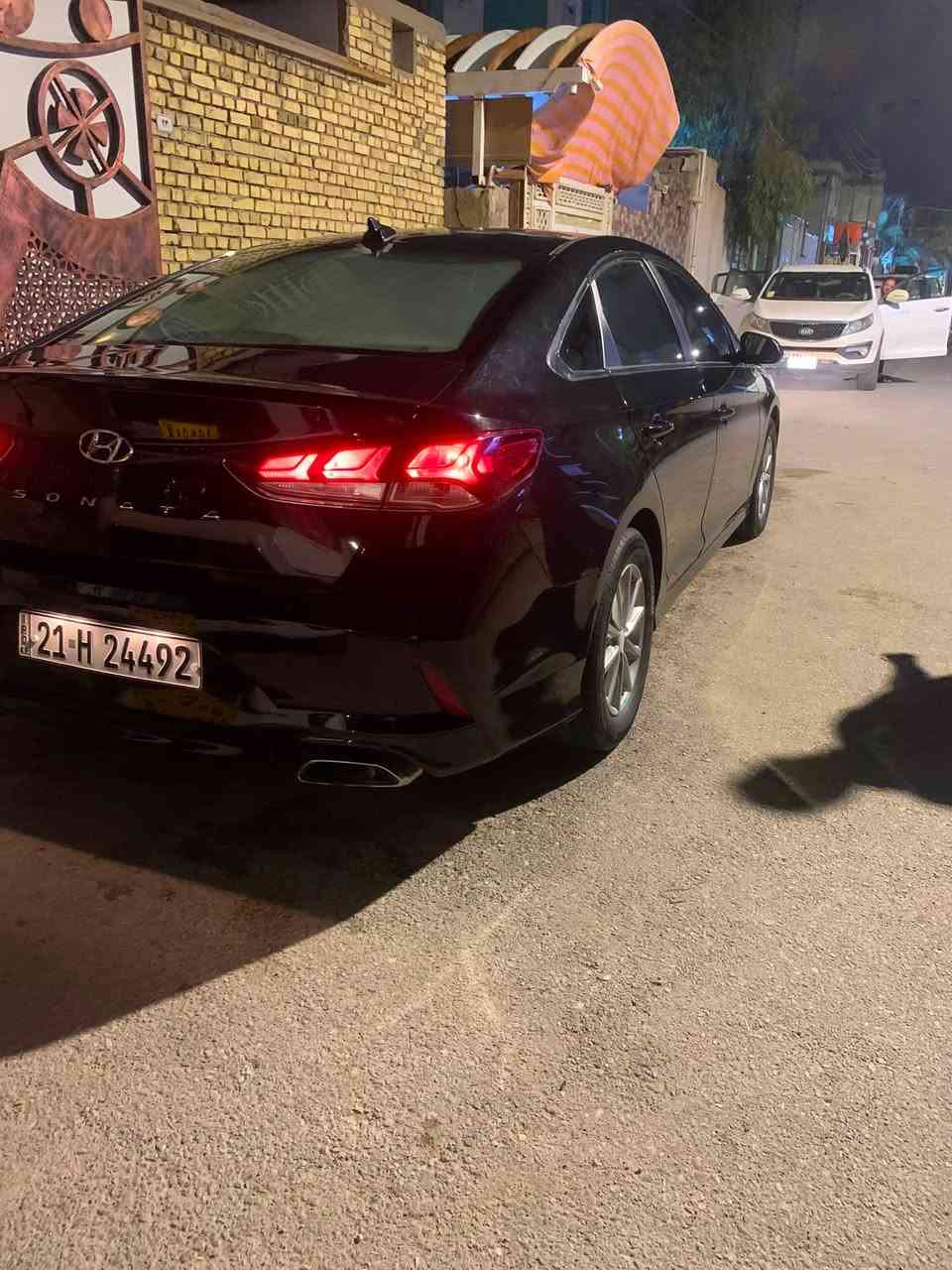 سوناتا 2018 وارد أمريكي ضربتها بنيد وجاملغ ضربتها خفيفه رقم الشاصي بلصور وبيها بارد شبر بالصندوق كير ومحرك وتبريد كفاله حداديه جديده مواصفات ال SE السيارة سليمانيه بأسمي السنوية تخلص ب2029 مكان السياره البصره القبله 
السعر 135 وبيها مجال 
رقم للاستفسار ***********
