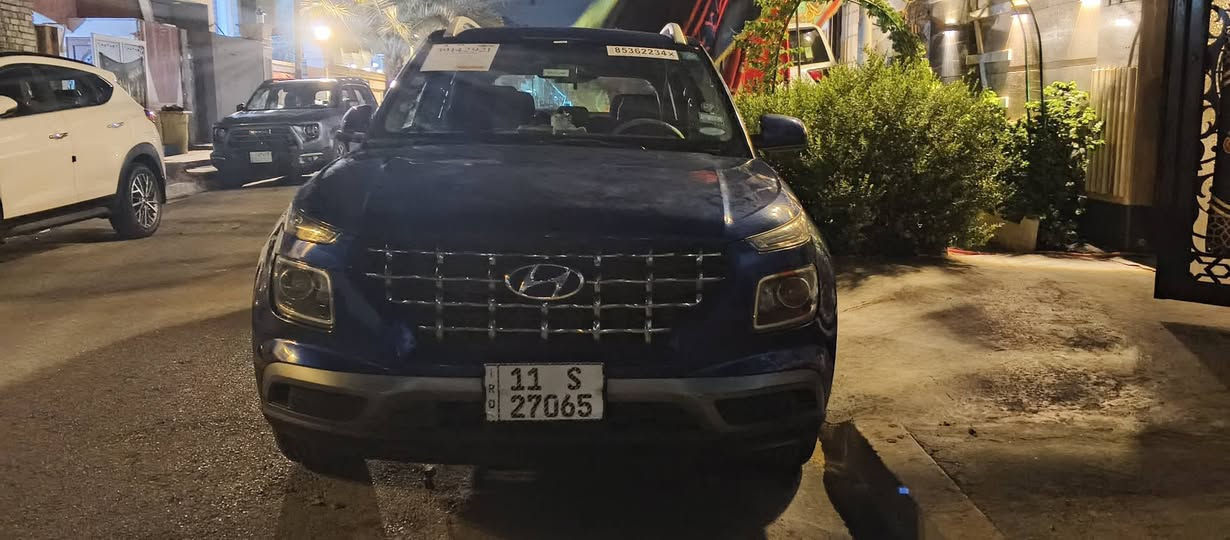 السلام عليكم
سياره ڤينيو 2021 
محرك 1600 دوش 
تبريد ثلج ❄ 
السياره ترهم ولاديه وبناتيه لأن معدل عليها 
وارد أميريكي وضربتها فقط بنيد ومصبوغ 
السياره بيها حالوب 
بيها نضام توقف تلقائي + حساسات 
مثبت سرعه 
مانع تزحلق 
حساس جانبي بالمري إذا اجت سياره اتدك انذار 
المكينه كفاله 
كير AT أي تي المرغوب كفاله 
بأسمنا مكانها بغداد 
للاستفسار : ***********
