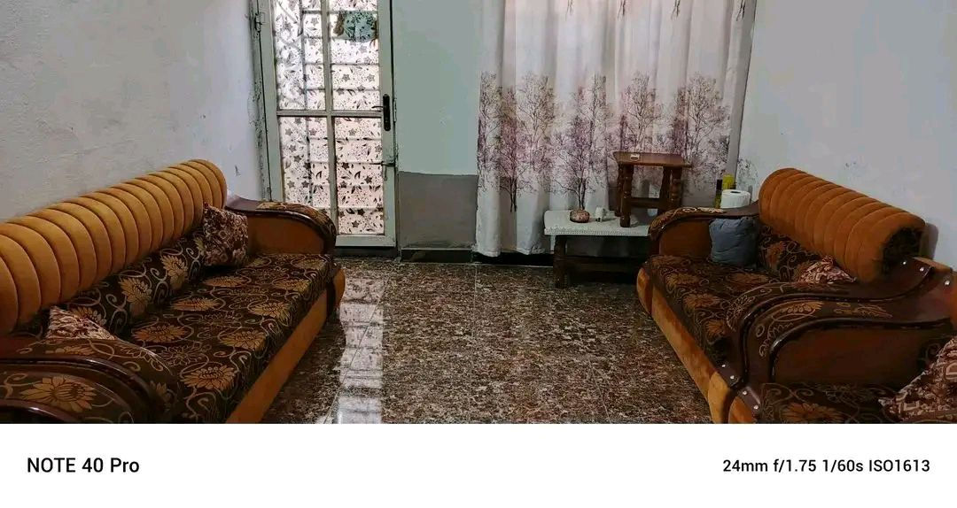 دار للبيع
الخضراء مقابيل شارع 30 قريب المعارض
المساحه 140  طابق واحد استقبال وهول ومطبخ وغرفه واحده  طابو زراعي السعر٥٠
للاستفسار الاتصال على الرقم
***********
