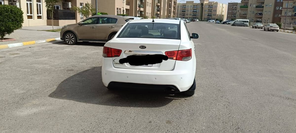 السلام عليكم
سيارتو ٢٠١٢  بيها هلالين جاملغات الخلفيه فقط صبغ كما موضح بالصور
 وبارد بيها قليل بالصندوك البابين الخلفيه بارد
 محركها جديد مابيها اي نقص ماشيه ٢٦٤٠٠٠ صدرها جديد سياره جاهزه
  سنويتها منتهيه صاحبها موجود جاهز للتحويل السعر ٩٥  رقم الهاتف واتساب *********** غير متواجد عل فيس مكاني بغداد الكرخ.
