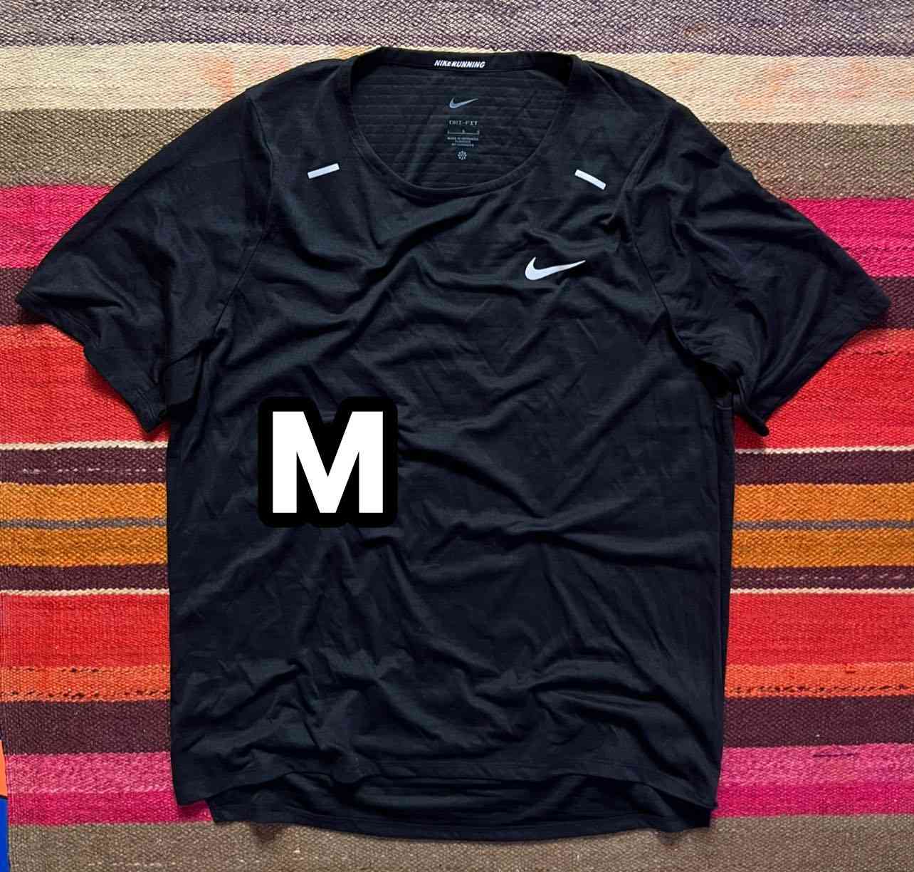 عيديه 💝💝💝
تشيرت رياضي اي قطعه ١٠ 
توصيل فقط


**إذا كنت صاحب هذا الإعلان وتريد حذفه لأي سبب، رجاءا أرسل رسالة إلى الدعم الفني**