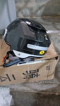 خوذة • درجة أولى • توصيل