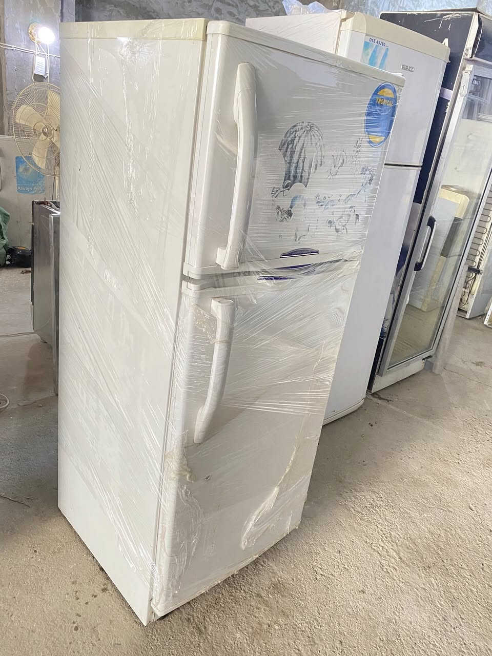 اللهم صلي على محمد وآل محمد
وصلتنه ثلاجات كونكور صنع فرنسا درجه أولى على الفحص وضمان 
اسعار جداً مناسبه وجميع القياسات موجوده 
العنوان الحمزه الغربي العلاك مجاور معمل مياه الباخره 
***********
