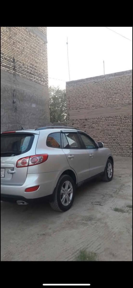 سنتافي ٢٠١٠
اسلام عليكم سنتافي 2010 بغداد باسمي 
سياره بيه صفحه ومصبوغه عام 
سته سلندر سياره جاهزه
السعر 103 وبيها مجال بسيط مكاني نجف مشخاب 
***********
