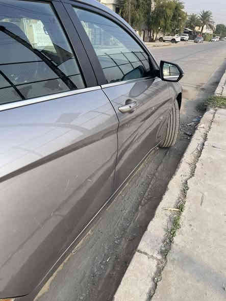 السلام عليكم 
الانترا هايبرد 2023 ماشيه 17 الف اخت الزيرو  تشغيل عن بعد رادار امامي حساسات تبريد قطعتين بك لايت متصل زنون السياره السياره ضرره جاملغ خلفي وباب الباب راجع بارد والجاملغ امعمر يرادله فقط صبغ فقط اهلال الجاملغ  وكم رصعه رجعتهن بارد السياره بدون ايرباك بدون دواخل السياره مال جناي الله شاهد بسمي السياره تحويل ثاني يوم 
السعر 136 وبيها مجال السعر بلاش 
رقم الشاصي موجود بل منشور 

مكاني بغداد
 حي الاعلام شارع البداله 
***********
