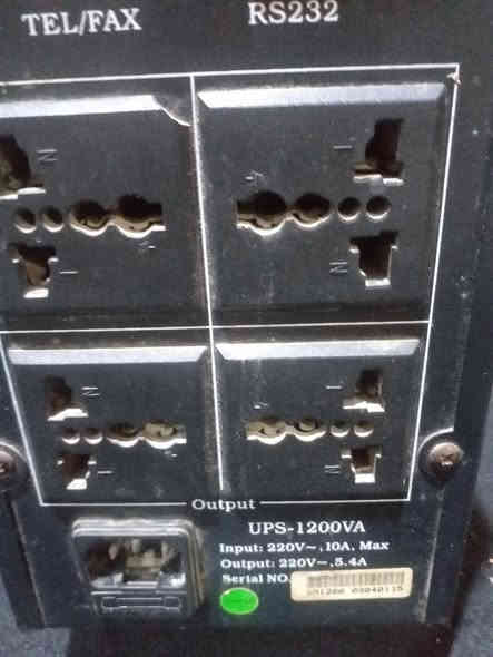 عاكس ubs شغال عالغحص السعر ٣٥ العنوان البصره ***********
