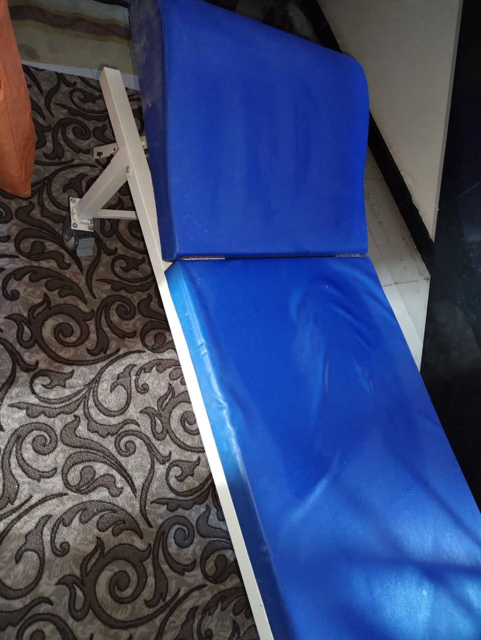 سرير للبيع
نضاف كلش 

مكاني كوفه

***********
