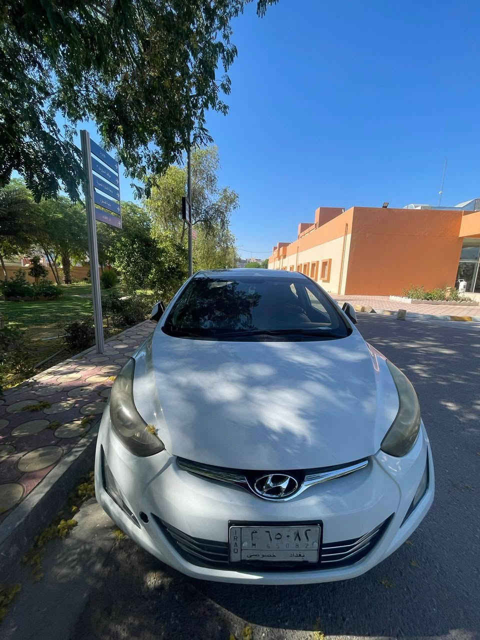 السلام عليكم سياره النتره موديل 16 محرك وكير خير من بيها قطعه صبغ بس سونار مرفوق صدر خير من الله مكان الانبار  فلوجه رقم سعر 130 بي مجال  بيع بدون مراوس الهاتف  ***********
