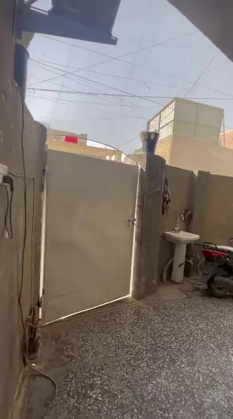 بسب الوعود الكاذبة بيت بساتن اليهودي مكانبة فقط منطقة كامل خدمات مجاري ومي وكهرباء ونت ضوي مساحة ١٢٠ متر مربع مكاتبة فقط سعر مناسب جدا استفسار خاص وهاذ رقمي ***********
