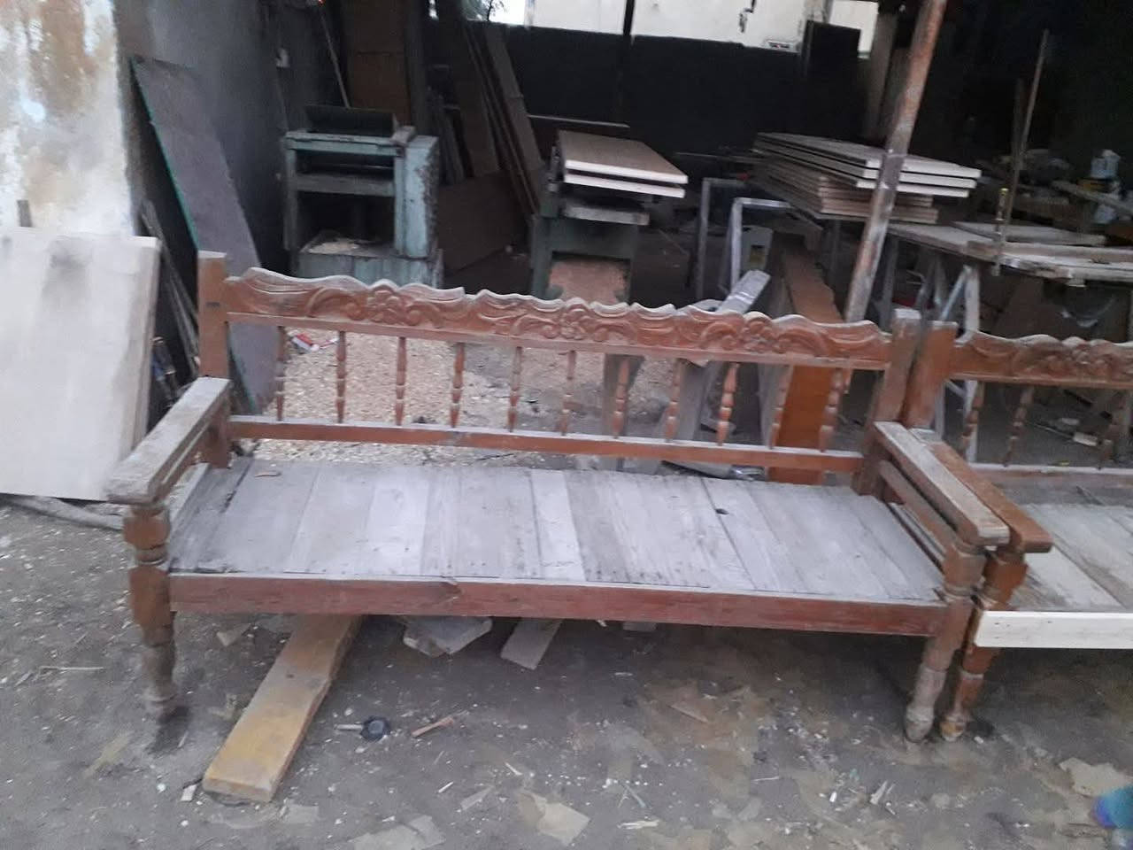 للبيع العدد١٢ وحده السعرخاص اوتتصل عله الرقم ***********
