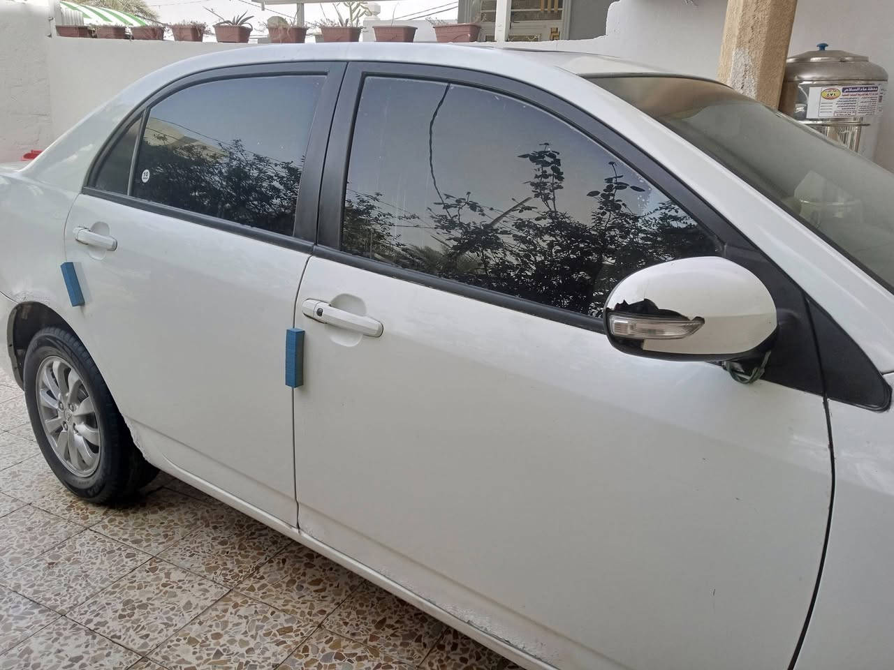 سلام عليكم سياره للبيع بي وايدي موديل 14 مال مزاد سياره كامله نقصها بس تبريد غاز وبيها خياس بل هلال ف كله جديد من تايرات وغرفتها حلوه 
رقم هاتف *********** الي يحب خاص سعر 36 بيها مجال بسيط
