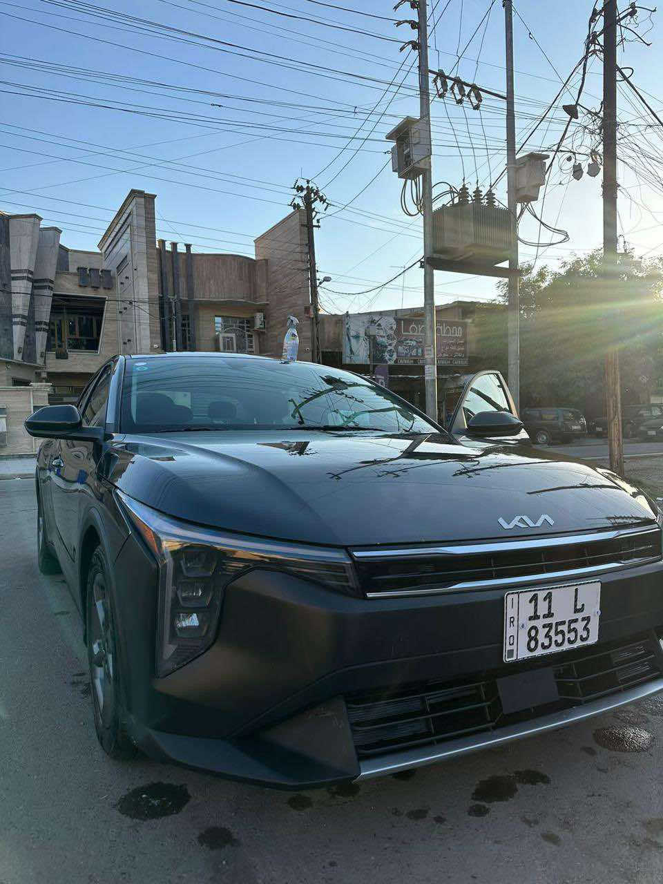 للبيع كيا K4 وارد امريكي موديل25 
حادث جداً بسيط دعاميه فقط تبديل بدون ايرباك 
السيارة نضيفه جداً بدون نقطة صبغ 
ماشيه ٢٢الف مايل 
/مواصفات / بصمة /تشغيل عن بعد /

نظام ترحيب / شاشة كبيرة /عداد دجتل متصل /
انظمة قيادة نورمال /سبورت /رادار امامي جانبي خلفي / قيادة ذاتية / صندوق ذكي بصمة / بصمة ابواب /اوتو هولد / هند بريك بصمة / بجم لد / صندوق لد /حادث خفيف جدا بدون دواخل بدون ايرباك 
رقم بغداد ب اسمي 

‼️السعر علق بتم يجيك السعر بالخاص ‼️

📍مكان السياره بغداد 

📞رقم صاحب السياره ***********
