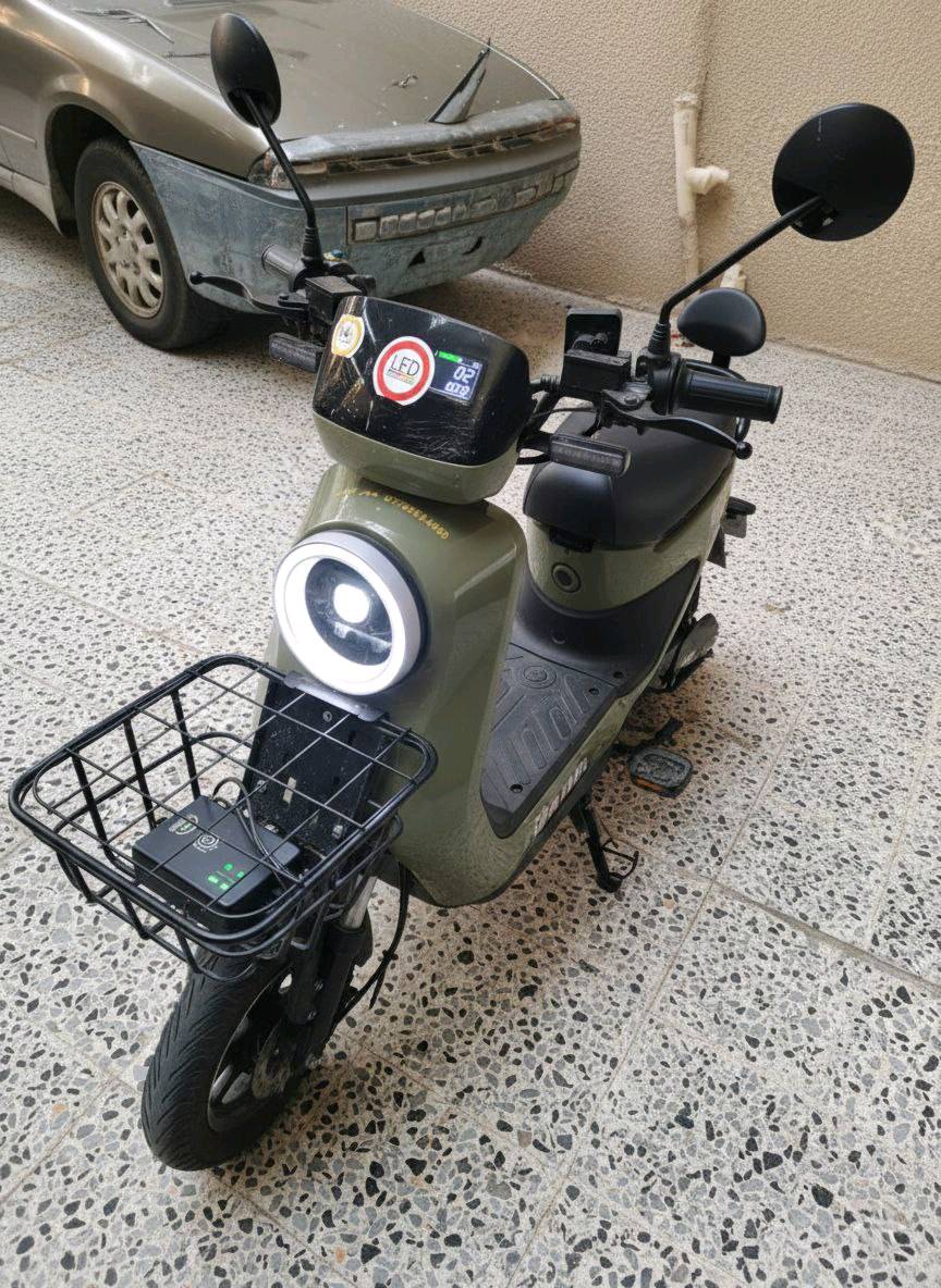 🚨 فرصة ذهبية – دراجة R9 للبيع 🚨
إذا تدور على دراجة نظيفة، مكفولة، وجاهزة تمشي بدون أي تعب
هاي هي الاختيار الصح 👌
💰 السعر: 380 الف دينار عراقي
📉 السعر قابل للتفاوض للجادين فقط
🟢 اللون: أخضر زيتوني فخم
⏱️ الاستخدام: 3 أشهر استخدام خفيف
🛡️ مكفولة – كفالة سارية
✅ الحالة: كاملة مكمل، صفر أعطال، تفحص على راحتك
⚙️ المواصفات:
محرك قوي واقتصادي بالبنزين
سحب ناعم وثابت داخل المدينة
تشغيل ممتاز (ستار شغال 100%)
فرامل قوية وأمان عالي
صوت هادئ وأداء مريح
صيانة منتظمة ونظافة فوق الممتاز
🔥 تركب وتمشي مباشرة بدون أي صرف
🤝 أدلّل المشتري والي ياخذها يتهنّى بيها إن شاء الله وما يشوف منها إلا الخير والرزق
📍 الموقع: بغداد – قرب مدينة الصدر، الحبيبية، قرب مركز الشرطة
📞 أرقام الاتصال:
***********
***********
⚠️ ملاحظة: السعر مو نهائي وبيه تفاوض بعد المعاينة